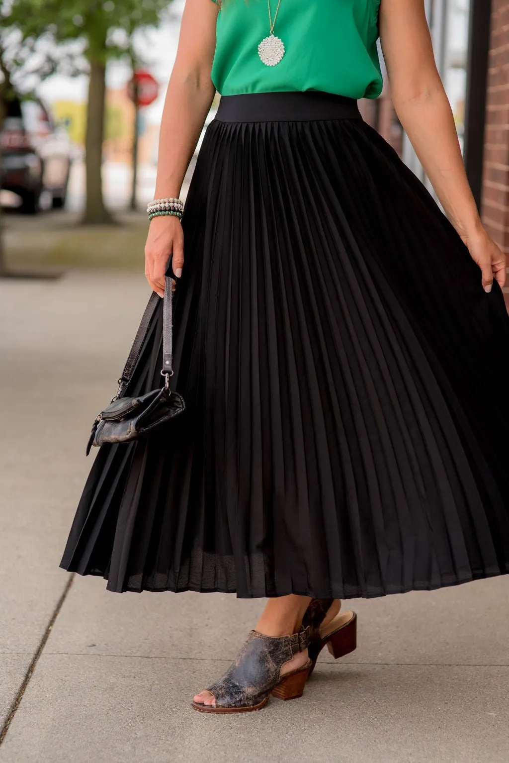 Basic Pleated Maxi Skirt