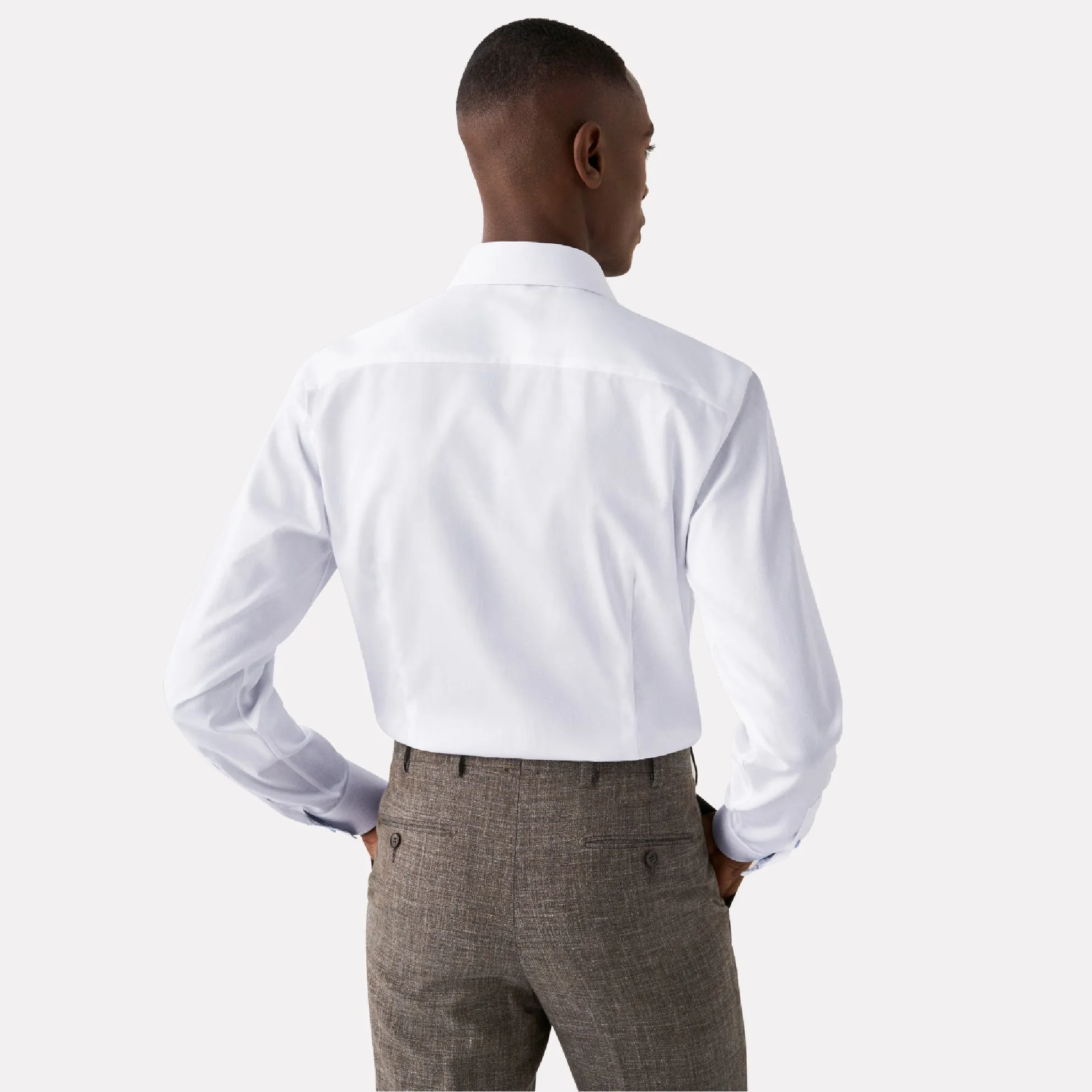 Contemporary Fit Signature Twill with Contrast Paisley Details / White