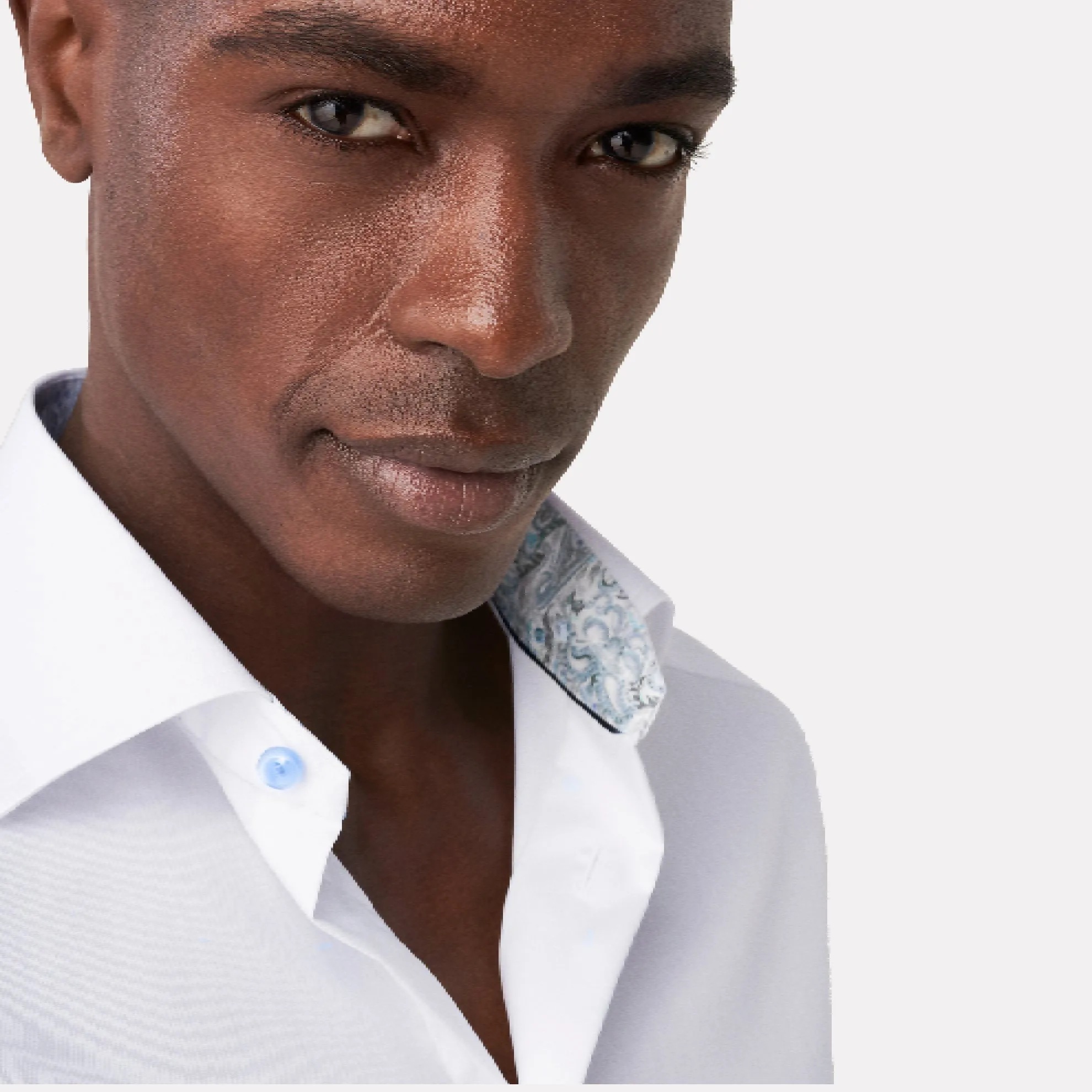 Contemporary Fit Signature Twill with Contrast Paisley Details / White