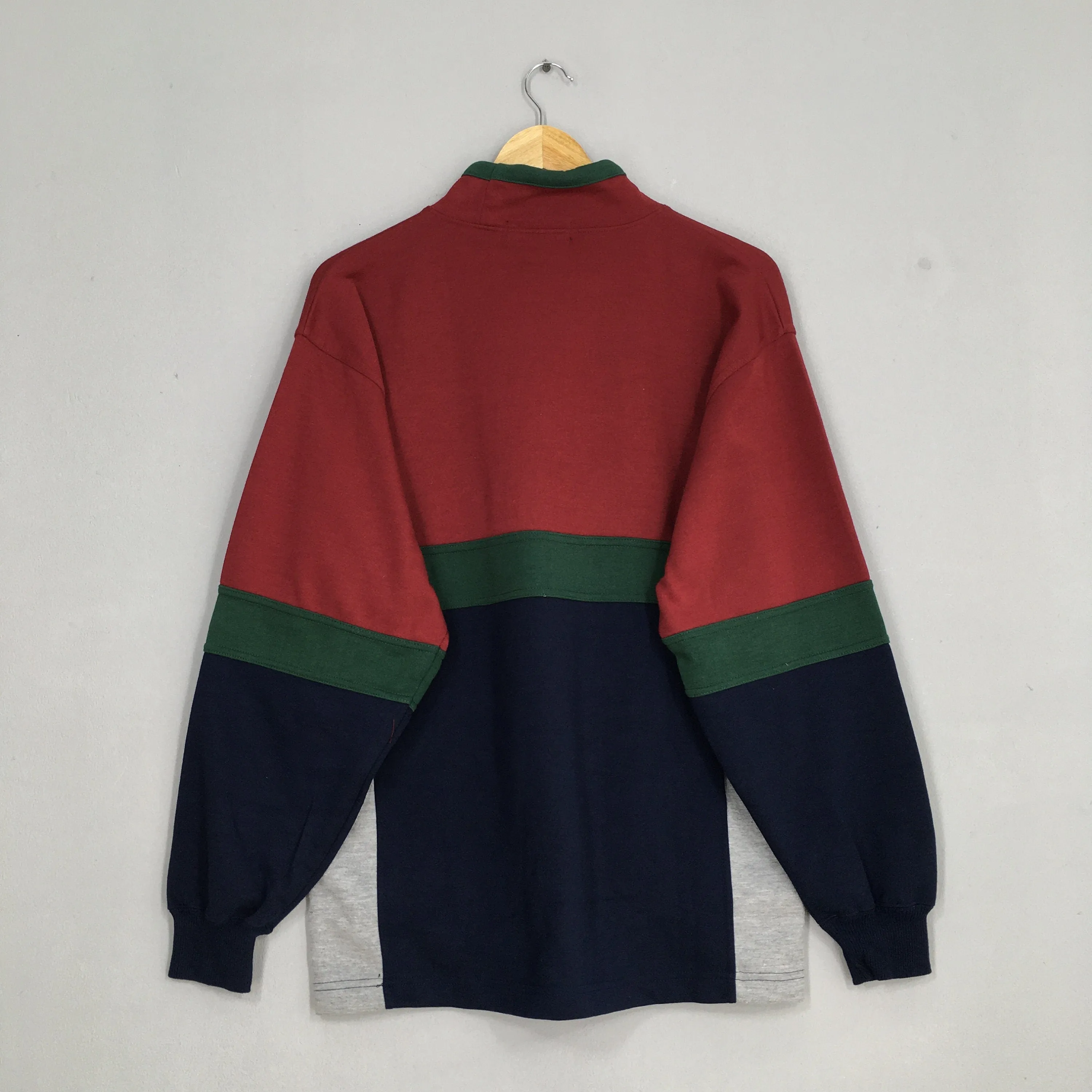 Leyton House Sweatshirt Medium