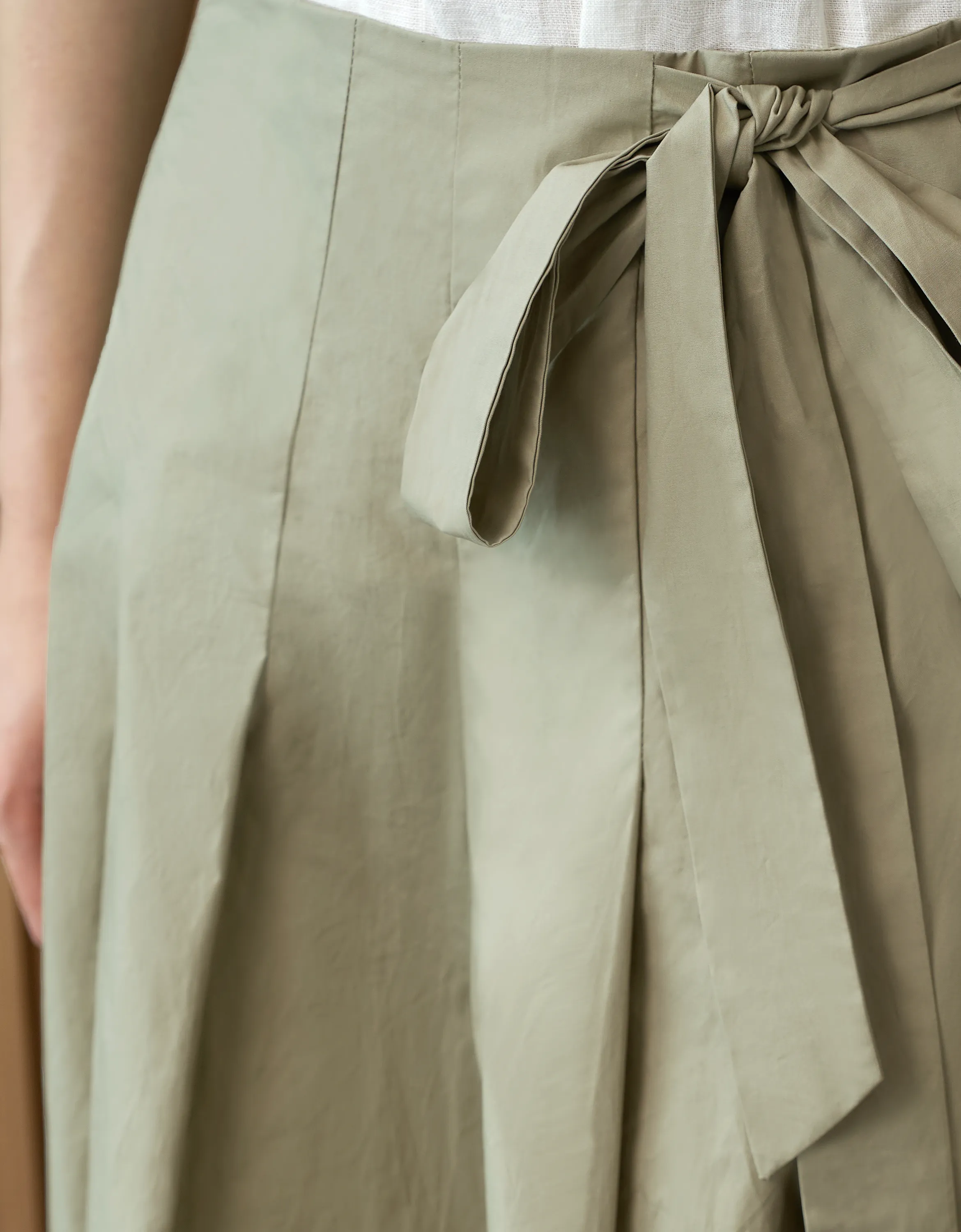 Self-tie Side Pleated Skirt